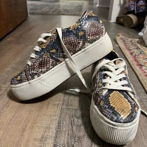 Steve Madden Blue Snake Print Platform Sneaker